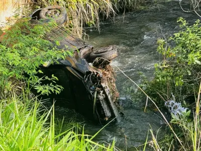 Imagem da notícia Motorista de Uno que caiu no rio em Costa Rica segue na UTI; mulher está com cortes na cabeça